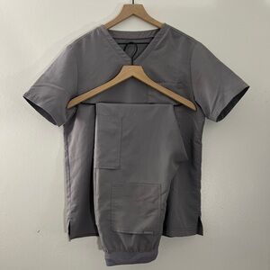 Jaanuu Men Light Grey Scrub Set